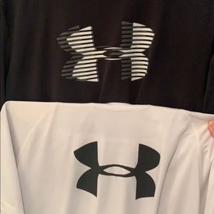 EUC pair of boys Under Armour heat gear YXL shirts